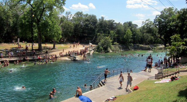 The Incredible Spring-Fed Pool In Texas You Absolutely Need To Visit