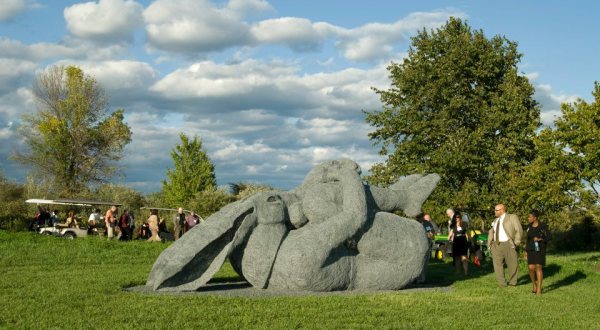The Illinois Sculpture Park That Will Take You On A Whimsical Journey