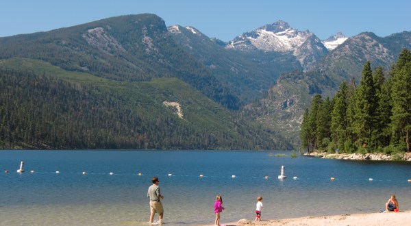 The Little Known Natural Oasis Hiding In Montana That’s Impossible Not To Love