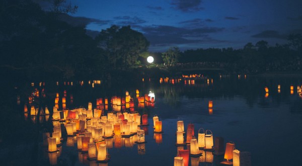 You Don’t Want To Miss This Gorgeous Lantern Festival In Florida This Year