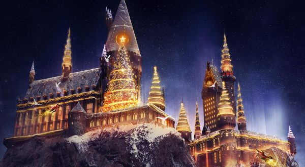 Spend Christmas At Hogwarts This Year In Florida For A Simply Magical Experience