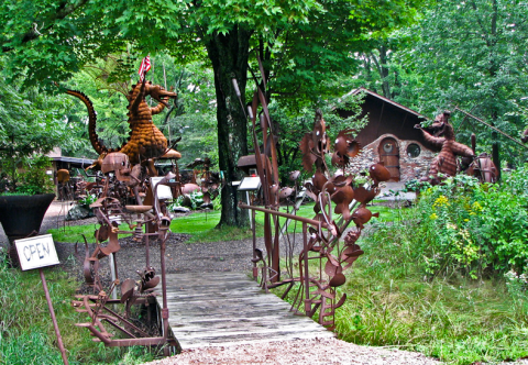This Roadside Attraction In Wisconsin Is The Most Unique Thing You've Ever Seen