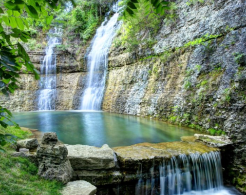 The 11 Places You Absolutely Must Visit In Missouri This Spring