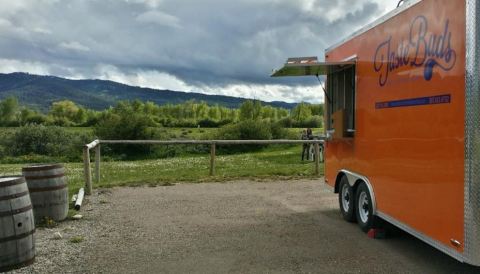 10 Amazing Hidden Idaho Restaurants And Where To Find Them
