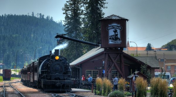 You’ll Never Run Out Of Things To Do In This Adorable South Dakota Town