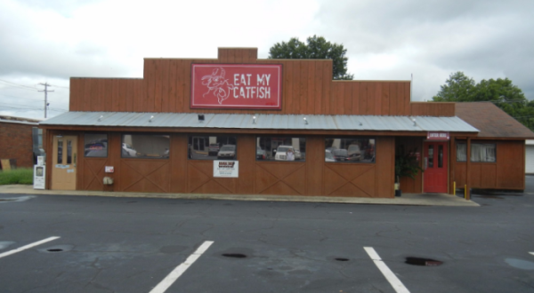 The Ultimate Arkansas Fried Catfish Bucket List Will Make Your Mouth Water