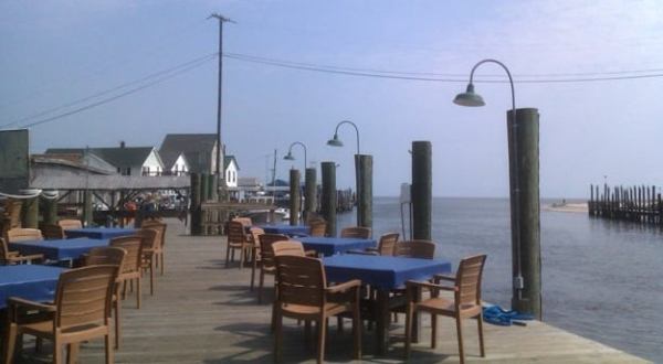 9 Delaware Restaurants With The Most Amazing Outdoor Patios You’ll Love To Lounge On