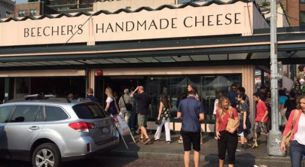 These 13 Restaurants Serve The Most Incredible Mac & Cheese In Washington