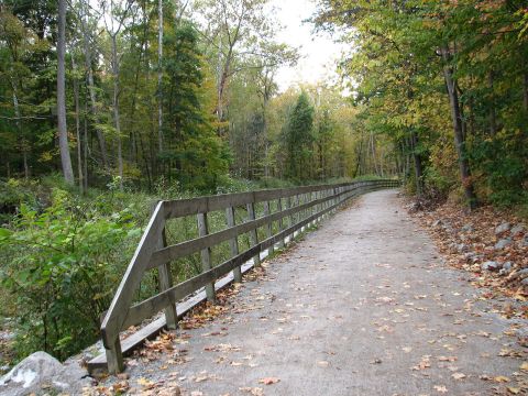 The 9 Most Beautiful Bike Trails You Can Take in Cleveland
