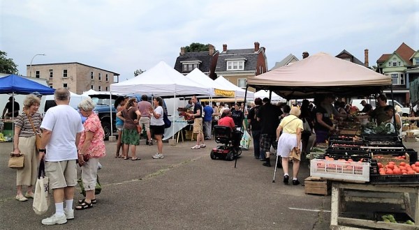 These 7 Incredible Farmers Markets In Pittsburgh Are A Must Visit