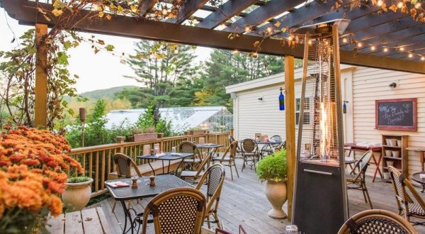 9 New Hampshire Restaurants With The Most Amazing Outdoor Patios You’ll Love To Lounge On