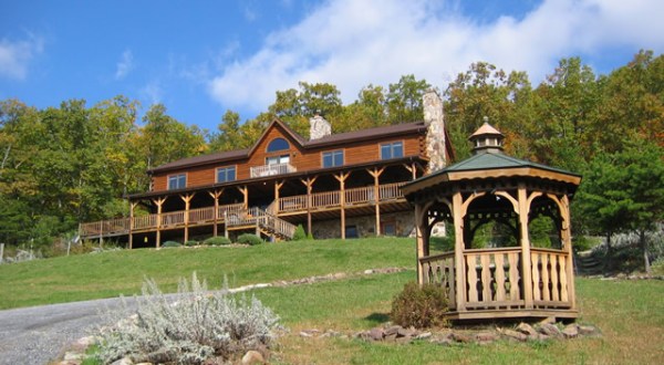 The Beautiful Restaurant Tucked Away In A West Virginia Forest Most People Don’t Know About