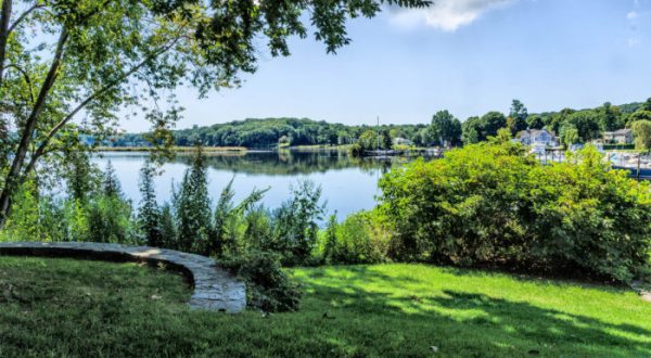 Here Are The 11 Most Beautiful Places In Connecticut That You Must Visit ASAP