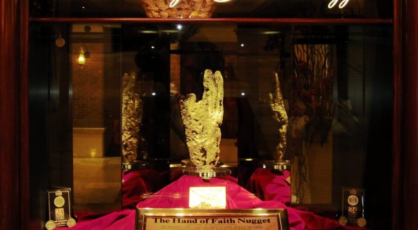 The World’s Largest Gold Nugget Is Right Here In Nevada And You’ll Want To See It