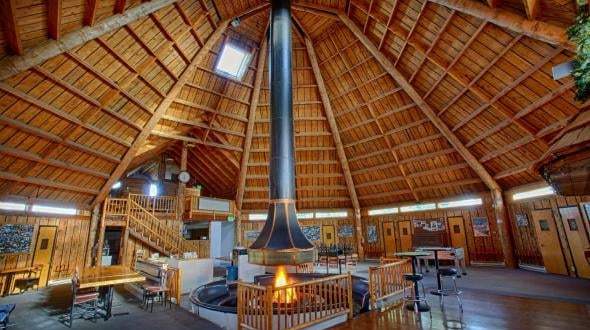 You’ll Never Forget Your Stay At This Unique Lodge In Wyoming
