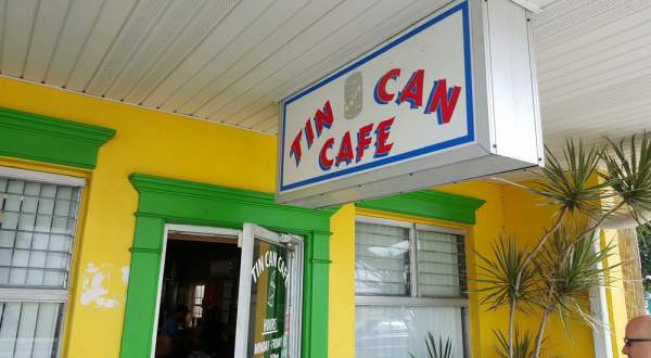 This Unbelievably Charming Cafe In Florida Will Make You Feel Right At Home