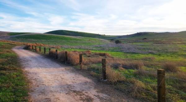 The Little-Known Trail Through Southern California That Is Positively Enchanting