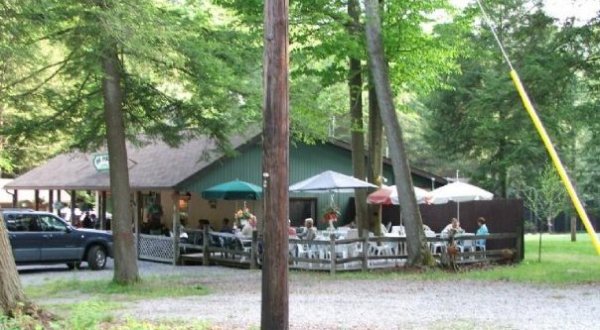 Tucked Away In A Pennsylvania Forest, The Forest Nook Restaurant Is An Underrated Gem