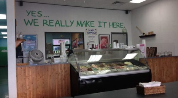 The Tiny Shop In Arkansas That Serves Homemade Ice Cream To Die For