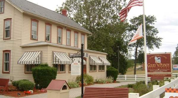 A Charming Restaurant In The Heart Of Amish Country, Good ‘N Plenty Is A Pennsylvania Dream
