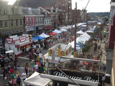 The Epic Outdoor Food Fest In Pittsburgh You Simply Cannot Miss