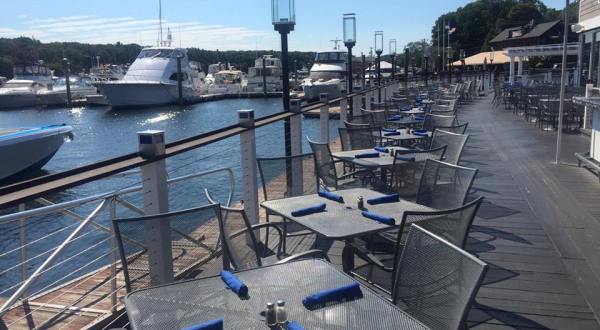 7 Rhode Island Restaurants With The Most Amazing Outdoor Patios You’ll Love To Lounge On