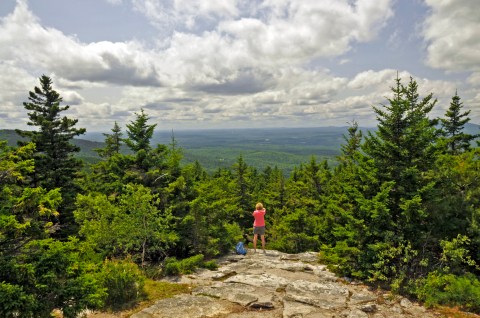 8 Amazing New Hampshire Hikes Under 3 Miles You'll Absolutely Love