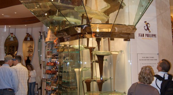 The World’s Largest Chocolate Fountain Is Right Here In Nevada And It’s All You’ve Ever Dreamed