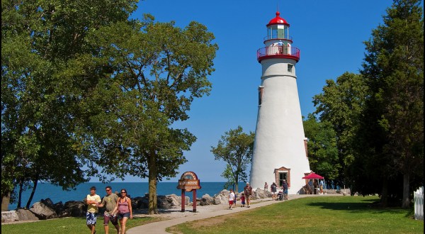 These 11 Charming Waterfront Towns In Ohio Are Perfect For A Day Trip