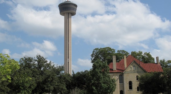 Enjoy Dinner With A View At The Tallest Restaurant In Texas