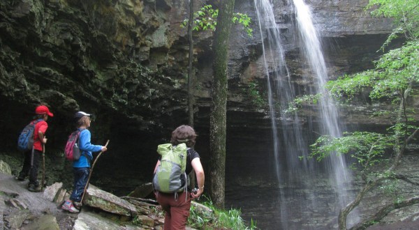 The Hidden Waterfall In Arkansas That Most People Don’t Know About
