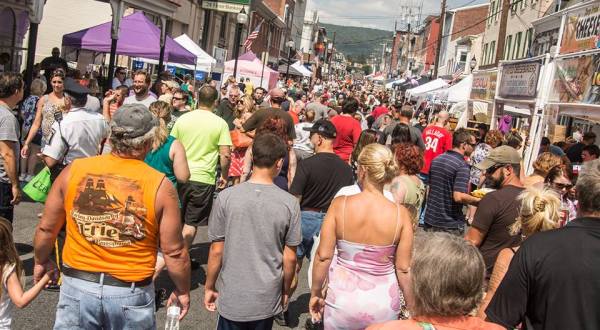 The Epic Outdoor Food Fest In Pennsylvania You Simply Cannot Miss