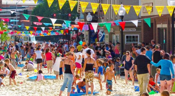 This Tiny Massachusetts Town Turns Into A Beach Once A Year And It Looks Epic
