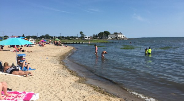 The One Beach In Connecticut That You Absolutely Must Visit At Low Tide