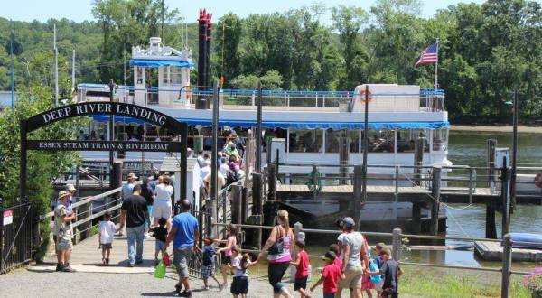 You’re Guaranteed To Love A Ride On Connecticut’s Awesome Riverboat
