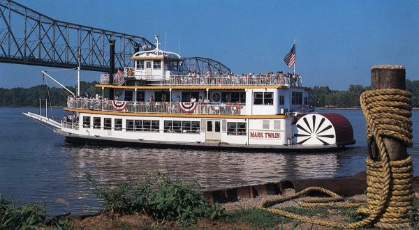 4 Unforgettable Dinner Cruises In Missouri You Probably Didn’t Know About