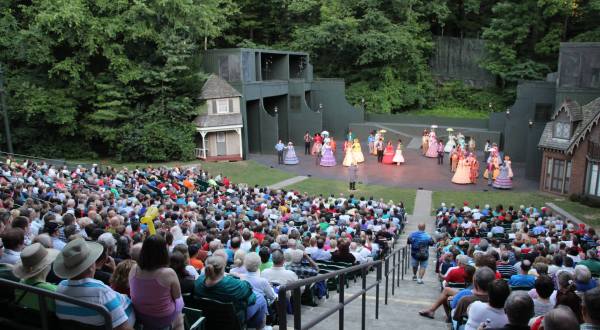 10 Outdoor Theaters In Kentucky You’ll Want To Discover This Summer