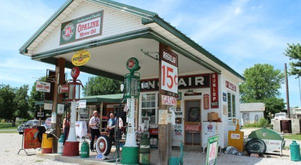 Here Are 11 Iconic Stops To Make Along Missouri’s Route 66