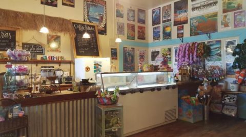 The Tiny Shop In Hawaii That Serves Homemade Ice Cream To Die For