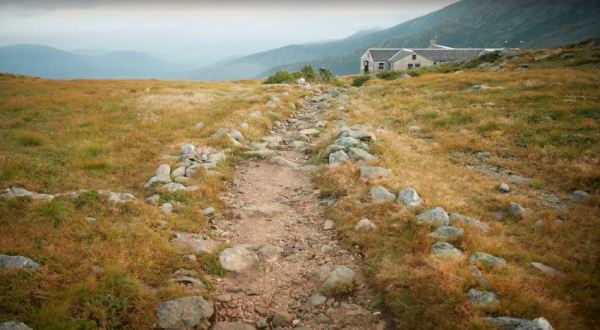 Spend The Night In New Hampshire’s Most Haunted Cabin For A Truly Terrifying Experience