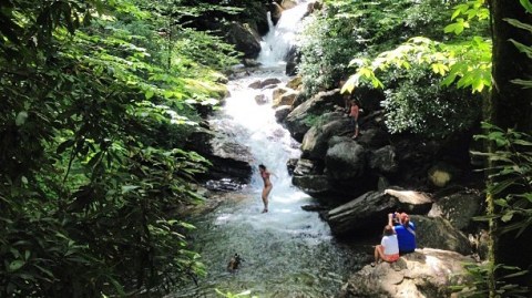 10 Things Everyone Must Do In The North Carolina Mountains This Summer