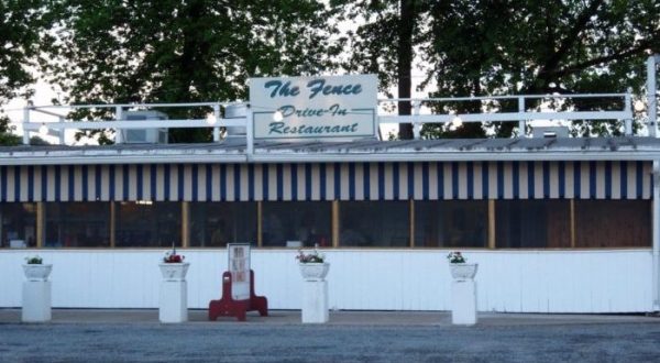 This Drive-In Restaurant In Pennsylvania Will Make You Nostalgic For Simpler Times