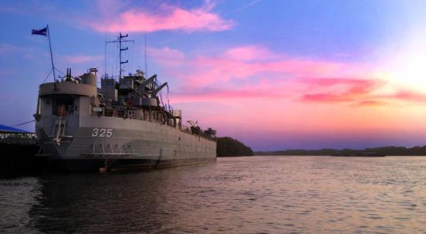 The Floating Museum In Indiana That You’ll Love Exploring This Summer