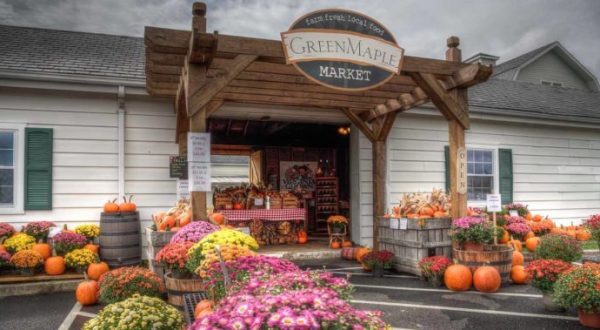 There’s A Market Tucked Inside This Virginia Barn And It’s As Enchanting As It Sounds