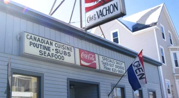 These 7 New Hampshire Restaurants Serve The Best, Most Amazing Poutine