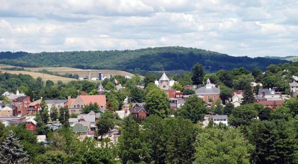 10 Tiny Towns In Pennsylvania That Come Alive In The Summertime