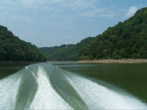 The Underrated Lake Near Nashville That's Perfect For A Summer Day