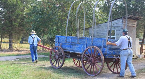This Arkansas Frontier Farm Is Guaranteed To Make You Feel Like A Kid Again