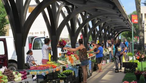 The Vibrant Farmers Market At Cameron Park In Wisconsin Has Delicious Goods