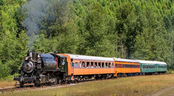 This Wine-Themed Train In Washington Will Give You The Ride Of A Lifetime